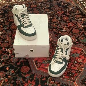 New Nike AF1 High-Top Sneakers in Dark Blue and White